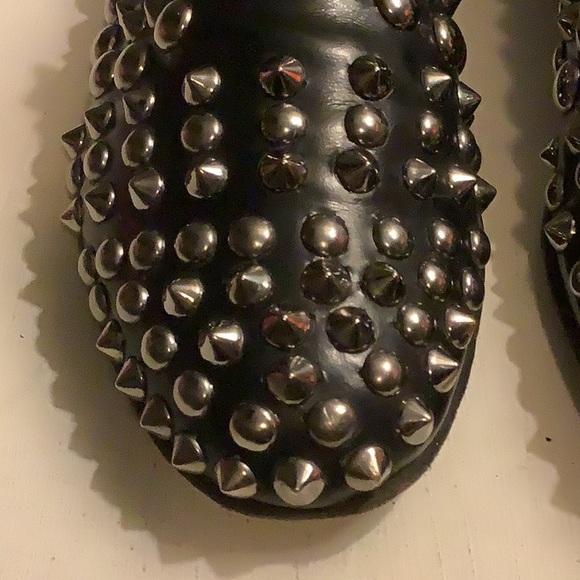 Prada Studded flats. - Picture 2 of 7